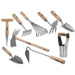 Vito - kit 9 outils de jardin manche bois hêtre inox et fer forgés à la main Vito - kit 9 outils de jardin manche bois hêtre inox et fer forgés à la main