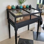 Chehoma - vitrine patine noire tania pin 80x46x85cm Chehoma - vitrine patine noire tania pin 80x46x85cm