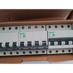 3 x easy9 mcb 4p b 20a schneider ez9f14420 disjoncteur