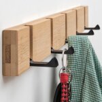 Ahlsen - patère murale design avec 5 crochets rétractables, porte manteau mural bois, idéal comme patères ... Ahlsen - patère murale design avec 5 crochets rétractables, porte manteau mural bois, idéal comme patères ...