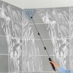 Balai serpill�re triangulaire � manche t�l�scopique wenko nettoyage facile des coins, articul� 360�, ...