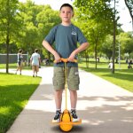 B�ton sauteur pour enfants - jouet de saut d'ext�rieur avec pompe