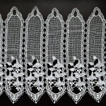 Brise bise en macram� esprit fleuri blanc 60x90 cm