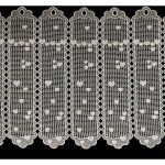 Brise bise en macram� au style romantique ecru 30x45 cm