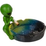 Cendrier extraterrestre vert tenant un joint