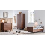 Chambre complète lit évolutif 70x140 commode à langer et armoire 2 portes 1 tiroir vox mid - bois Chambre complète lit évolutif 70x140 commode à langer et armoire 2 portes 1 tiroir vox mid - bois
