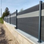 Cloture&jardin - kit clôture composite gris clair effet brossé 1, 8m - sur platines - 0, 65 mètre Cloture&jardin - kit clôture composite gris clair effet brossé 1, 8m - sur platines - 0, 65 mètre