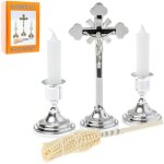 Coffret de chants de noël : croix en argent, chandeliers et arrosoir traditionnel, 19 cm Coffret de chants de noël : croix en argent, chandeliers et arrosoir traditionnel, 19 cm