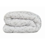 Couette 140x200 toutes saisons antiallergique en plumes argent�es premium