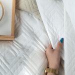 Couvre - lit d�coratif avila - blanc neige - 170x210cm