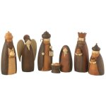 Cr�che de no�l en r�sine  7 santons  22cm marron