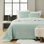 Douceur d'int�rieur - couvre lit 220 x 240 cm + 2 taies 60x60 cm en velours relief / sherpa mylene sauge ...