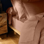 Drap plat 2 personnes 240 x 300 cm coton 57 fils lina blush ? finition point bourdon