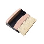 Ensemble balai brosse tablepelle poussire: pelle  poussire et brosse  main brosse  main en bois ...