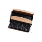 Ensemble balai brosse tablepelle poussire: pelle  poussire et brosse  main brosse  main en bois ...