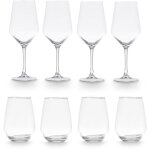 Ensemble de verres et de fltes, 8 pices.