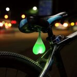 Heart - shaped lumière silicône boules vélo vélo feu arrière led feux de détresse nuit étanche location ... Heart - shaped lumière silicône boules vélo vélo feu arrière led feux de détresse nuit étanche location ...