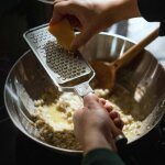 Fiskars - quipement de cuisine - r�pe � gros grains 1065244