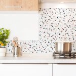 Fond de hotte en aluminium - motif terrazzo blanc - 70x90 cm