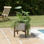 Macabane - hector - pot de fleur rond en bton sur pieds en acacia marron