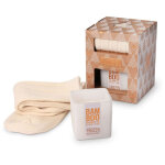 Heart and home - coffret cadeau bougie sous bois givr� et paire de chaussettes