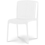 Chaise de jardin ou terrasse blanche en rsine polypropylne