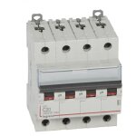 Disjoncteur dx6000 10ka arrive haute et dpart bas  vis 4p 400v - 20a - courbe c - pour peigne hx ...