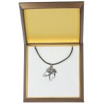 L�vrier italien - un collier avec un chien dans une bo�te cadeau, un m�daillon plaqu� argent pour un ...