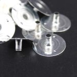 Lot de 300 supports pour m�che de bougie, bases m�talliques, bougerie, onglets, m�che ronde, pied de ...