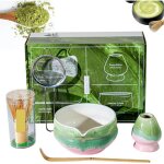Lot de 5 matcha, balai, bol et set rose avec bec verseur, fouet, cuill�re, chasen, passoire, th� pour ...