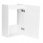 Meuble de salle de bain avec un lavabo blanc brillant 60x40 et un petit robinet compact chrom�