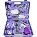 Outils de jardin, ensemble de dix scarificateurs violets, rteau, pelle, ciseaux, arrosoir, outils de ...