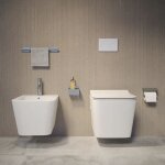 Paire de sanitaires suspendus en céramique blanche brillante wc sans rebord avec couvercles soft - close ... Paire de sanitaires suspendus en céramique blanche brillante wc sans rebord avec couvercles soft - close ...