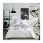 Parure de lit - today - java - 2 personnes - 240x220 cm - coton - imprimé new york - blanc Parure de lit - today - java - 2 personnes - 240x220 cm - coton - imprimé new york - blanc