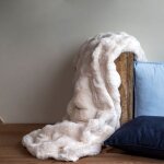 Plaid fourrure cocooning blanc 130x170 bubble