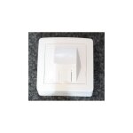 Prise rseau rj45 cat 5e utp saillie blanc polaire 9003 complet avec cadre alrea schneider alb62343p