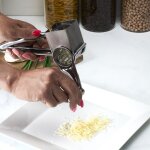 Rape a fromage a manivelle inox Rape a fromage a manivelle inox