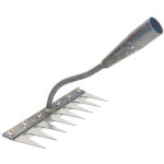 R�teau de d�sherbage scarificateur en m�tal r�teau de d�sherbage tenu dans la main houe creuse tout en ...