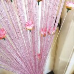 Rideau de fils avec roses, rideau de porte, d�coration de fen�tre, rideau d�coratif, s�parateur de pi�ce, ...