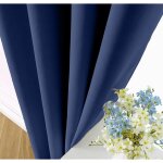 Rideau occultant 90% �paisseur � ?illets bleu marine 140x250