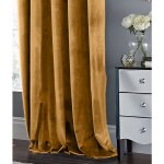 Rideau occultant en velours �paisseur 90% sur anneaux avec ?illets jaune 140x250