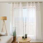 Rideau voilage � motif  c?ur  140x240cm rouge