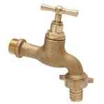 Robinet d'arrosage mâle 1 / 2 nf avec nez 3 / 4 en laiton brut Robinet d'arrosage mâle 1 / 2 nf avec nez 3 / 4 en laiton brut