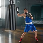 Sac de frappe 16kg 4 en 1 et 2 gants ensemble de sac de boxe suspendu avec bandage pour les mains chanes ...