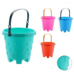 Seau � godets de plage avec motif de ch�teau en plastique color� 18x18cm 618579