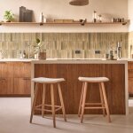 Berah getah - lot de 2 tabourets en teck massif assise bouclette 65 cm Berah getah - lot de 2 tabourets en teck massif assise bouclette 65 cm