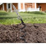 Tarière pour l'ancrage au sol du kit d'haubanage Tarière pour l'ancrage au sol du kit d'haubanage