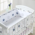 Tour de lit de protection pour bébé, protection de tête nid, 180x28 cm, blanc avec schärpen multicolores ... Tour de lit de protection pour bébé, protection de tête nid, 180x28 cm, blanc avec schärpen multicolores ...