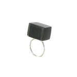 Bague rectangle en argent 925 et verre feuillet noir