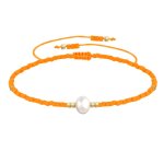 Les poulettes bijoux - bracelet lien perle d'eau douce blanche et petites perles mat